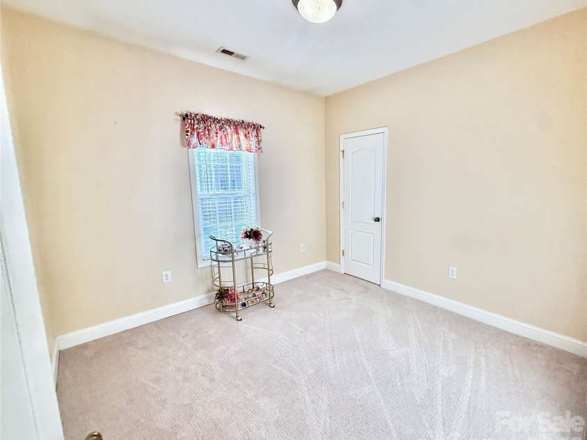 1364 21st Avenue, Hickory, NC 28601.  MLS# CAR4335638, YatesRealty ID 4789. 