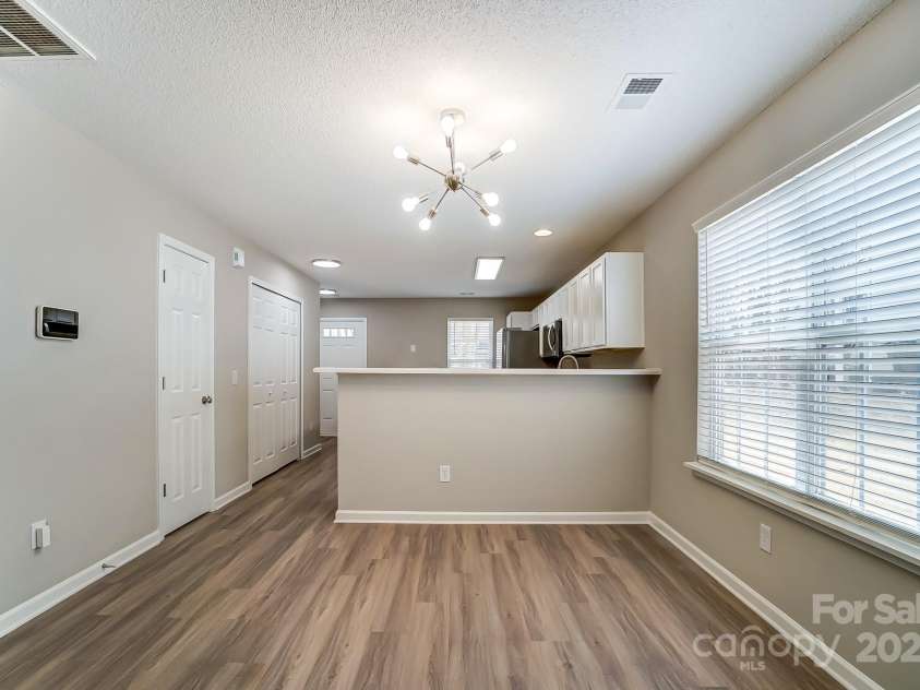 16729 Timber Crossing Road, Charlotte, NC 28213.  MLS# CAR4237038, YatesRealty ID 4789. 