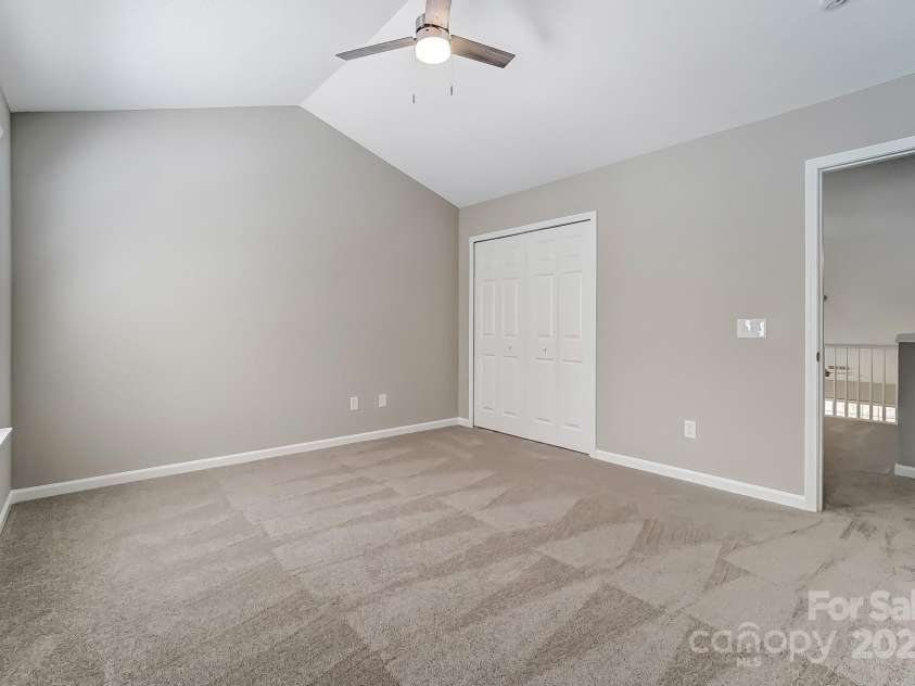 16729 Timber Crossing Road, Charlotte, NC 28213.  MLS# CAR4237038, YatesRealty ID 4789. 