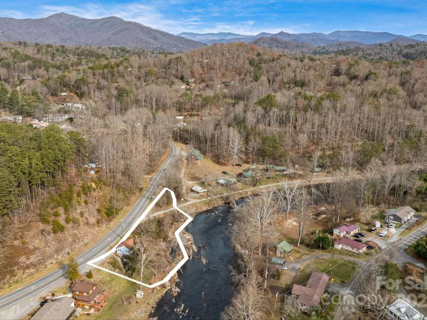 5454 Ela Road, Bryson City, NC 28713.  MLS# CAR4209727, YatesRealty ID 479. 