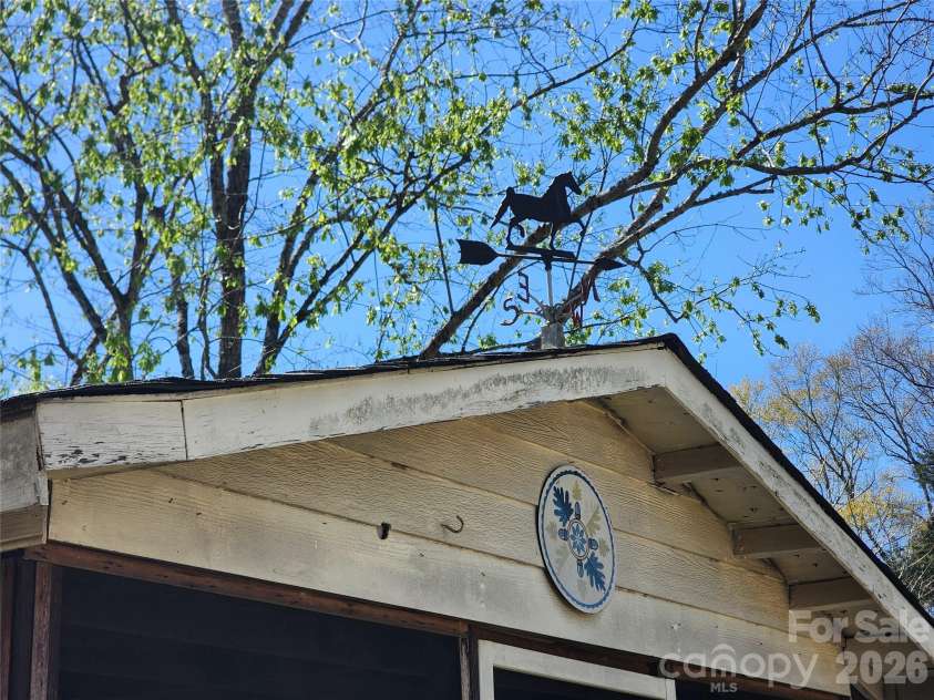 217 Saint John Street, Dallas, NC 28034.  MLS# CAR4359136, YatesRealty ID 4790. 