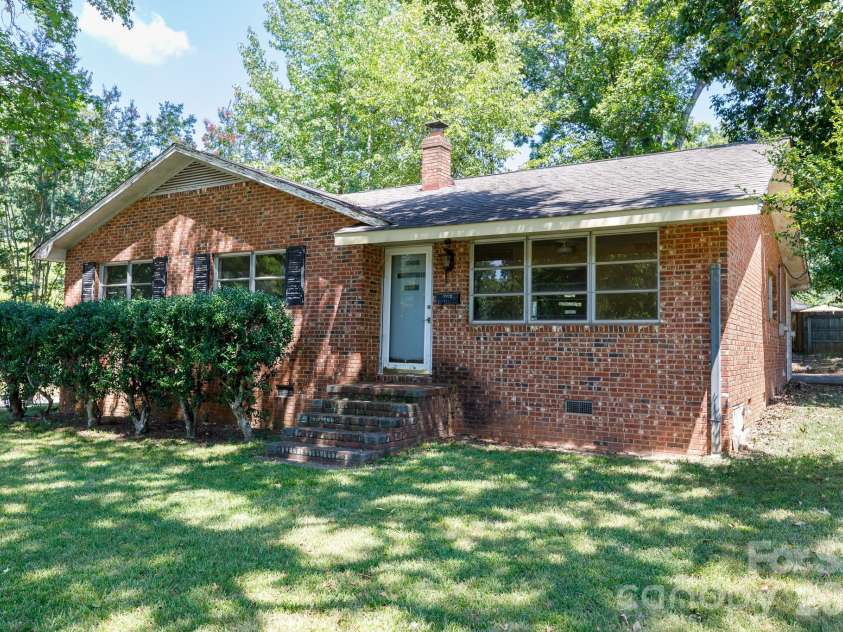 122 Gregg Street, Fort Mill, SC 29715.  MLS# CAR4419794, YatesRealty ID 47901. 