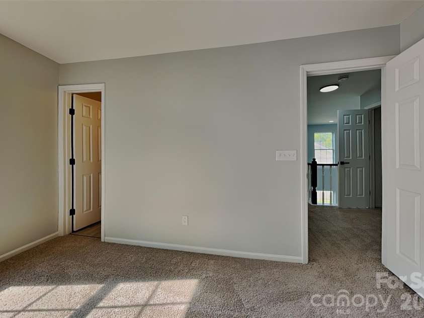 9428 White Cedar Court, Charlotte, NC 28213.  MLS# CAR4419801, YatesRealty ID 47902. 