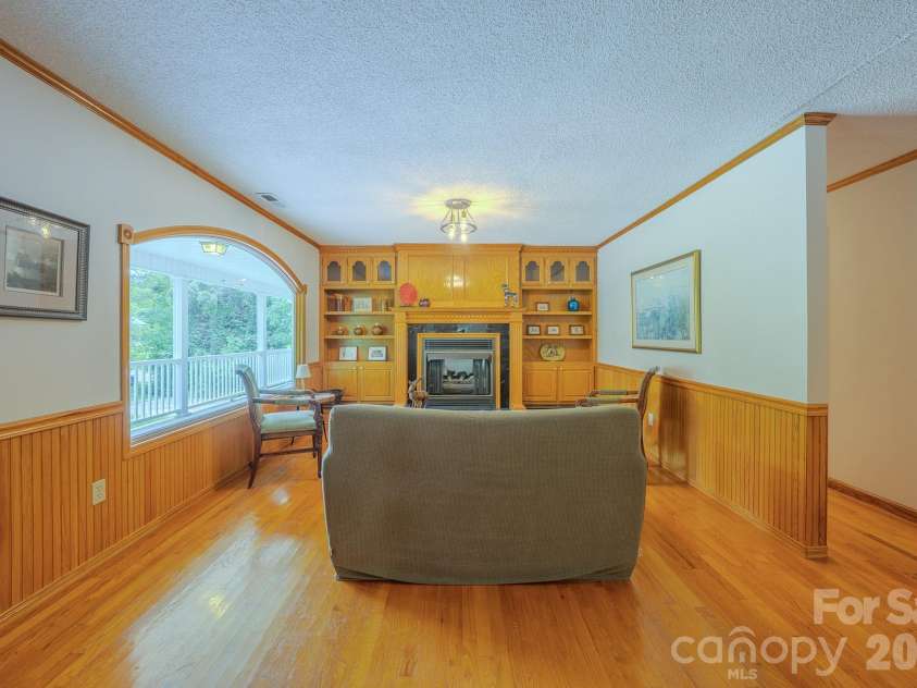 163 Meadowbrook Lane, Marion, NC 28752.  MLS# CAR4417340, YatesRealty ID 47903. 