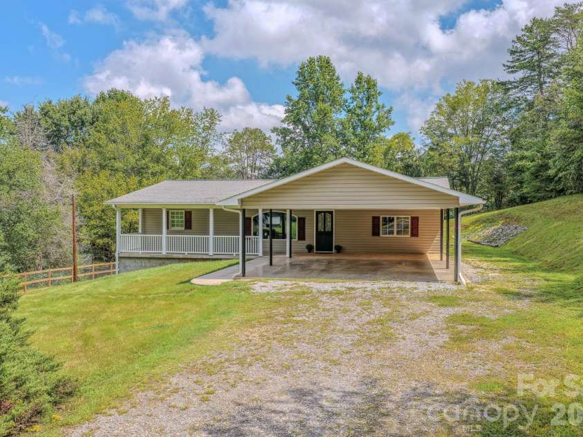 163 Meadowbrook Lane, Marion, NC 28752.  MLS# CAR4417340, YatesRealty ID 47903. 