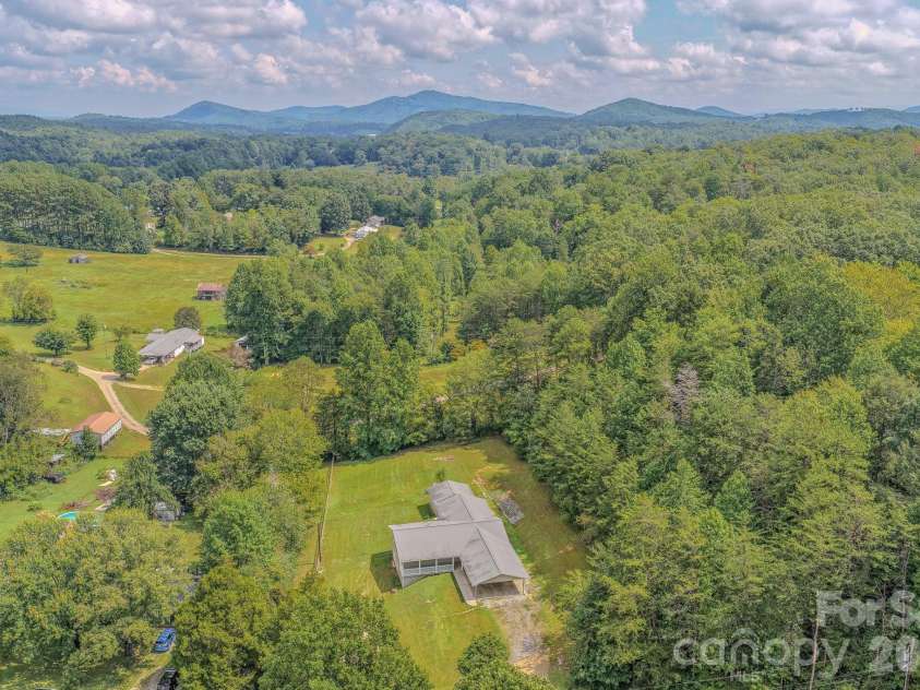 163 Meadowbrook Lane, Marion, NC 28752.  MLS# CAR4417340, YatesRealty ID 47903. 