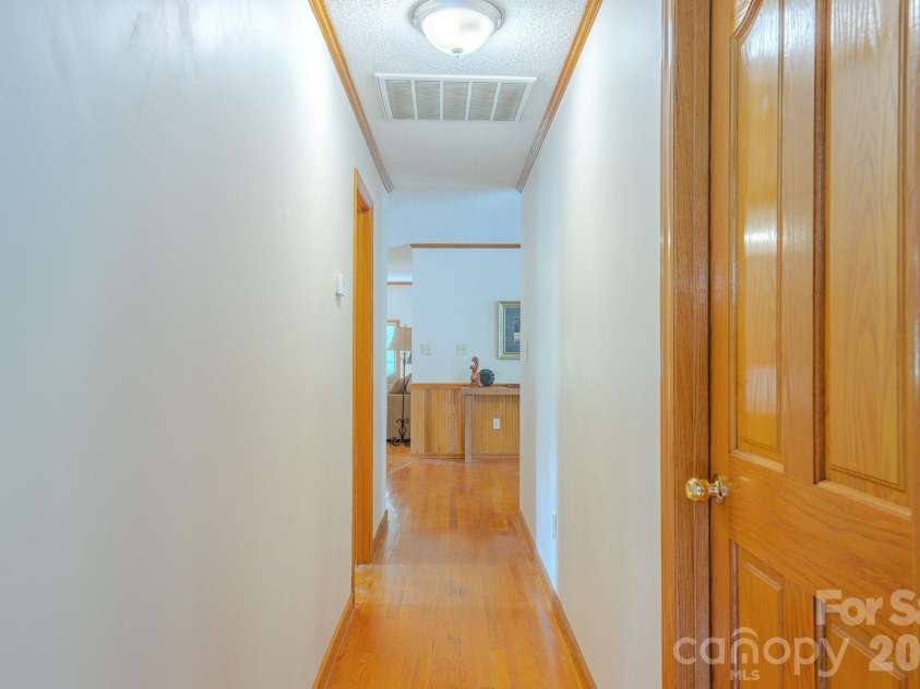 163 Meadowbrook Lane, Marion, NC 28752.  MLS# CAR4417340, YatesRealty ID 47903. Hallway