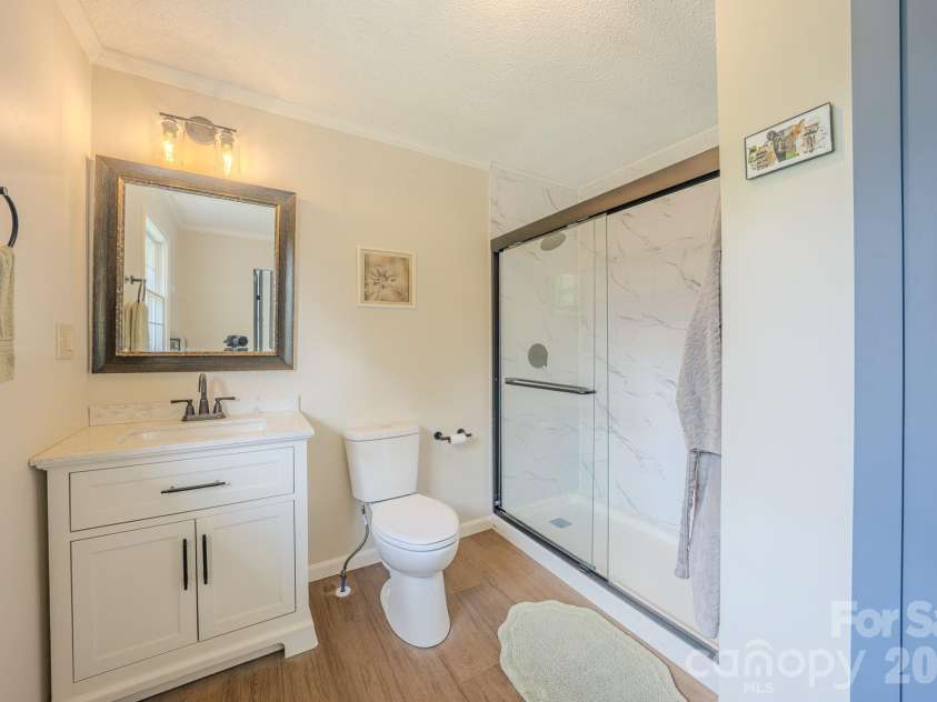 163 Meadowbrook Lane, Marion, NC 28752.  MLS# CAR4417340, YatesRealty ID 47903. Primary Bathroom