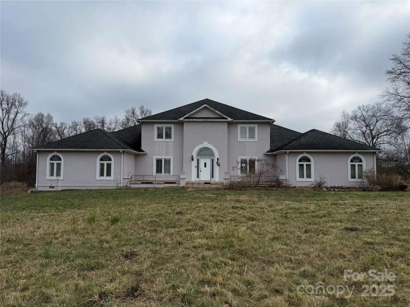 148 Buck Fraley Road, Cherryville, NC 28021.  MLS# CAR4334378, YatesRealty ID 4791. 