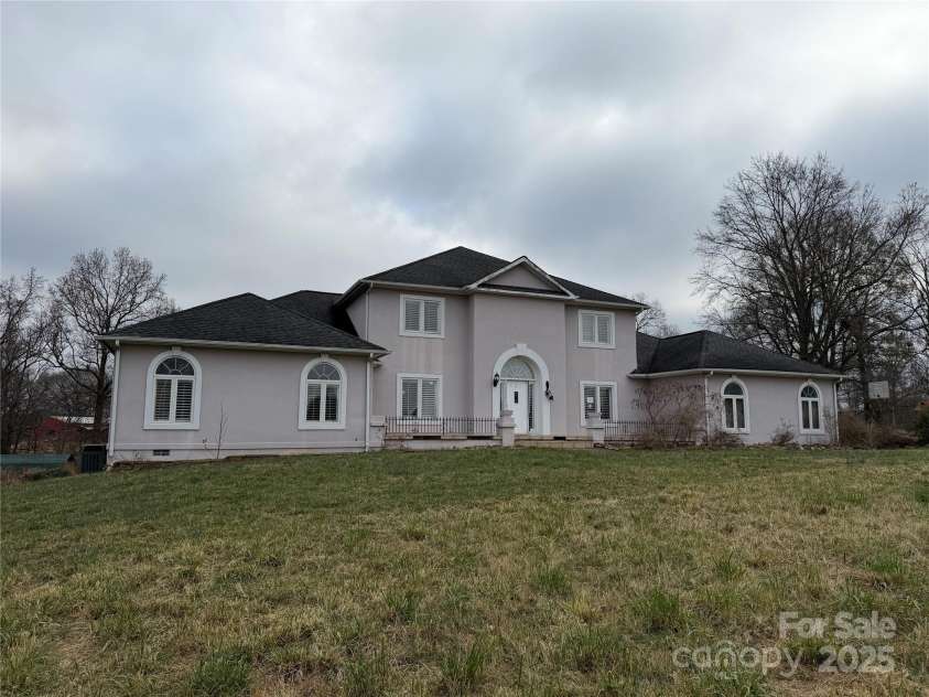 148 Buck Fraley Road, Cherryville, NC 28021.  MLS# CAR4334378, YatesRealty ID 4791. 