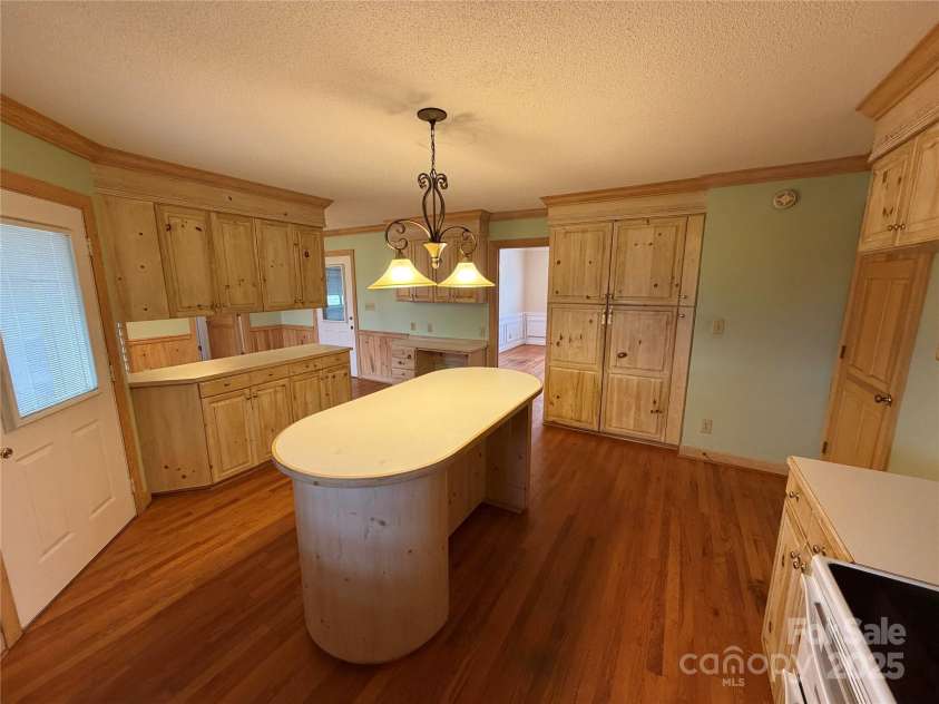 148 Buck Fraley Road, Cherryville, NC 28021.  MLS# CAR4334378, YatesRealty ID 4791. 