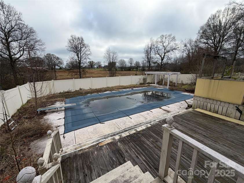 148 Buck Fraley Road, Cherryville, NC 28021.  MLS# CAR4334378, YatesRealty ID 4791. 