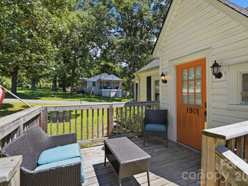 1901 Linwood Road, Gastonia, NC 28052.  MLS# CAR4419175, YatesRealty ID 47910. 