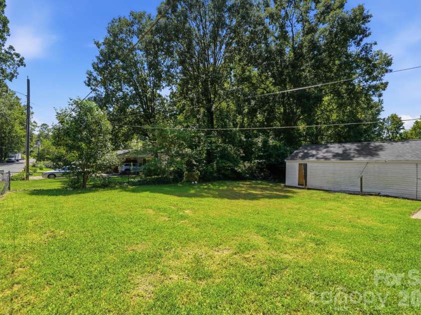 1901 Linwood Road, Gastonia, NC 28052.  MLS# CAR4419175, YatesRealty ID 47910. 