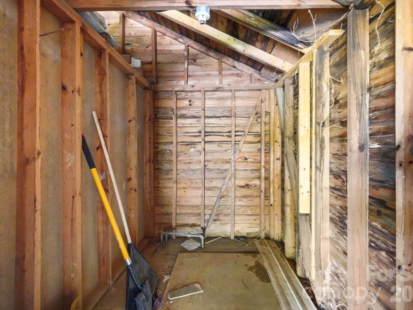 1901 Linwood Road, Gastonia, NC 28052.  MLS# CAR4419175, YatesRealty ID 47910. 