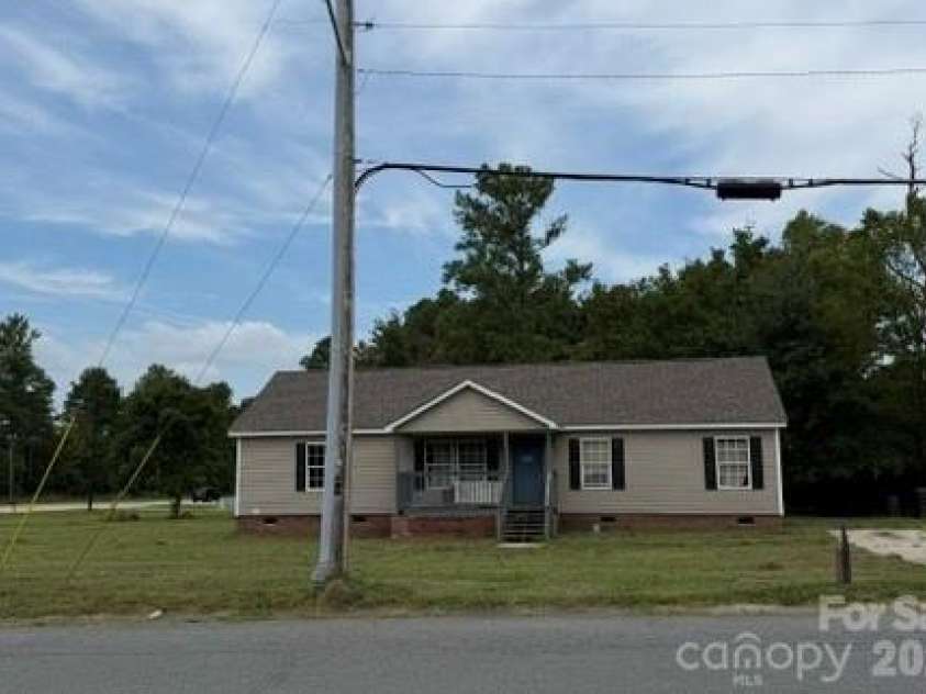1011 Glenarden Drive, Rock Hill, SC 29730.  MLS# CAR4419821, YatesRealty ID 47911. 