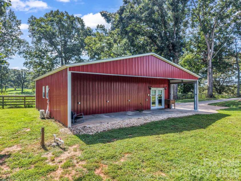 441 Whitaker Road, Shelby, NC 28152.  MLS# CAR4419701, YatesRealty ID 47913. 