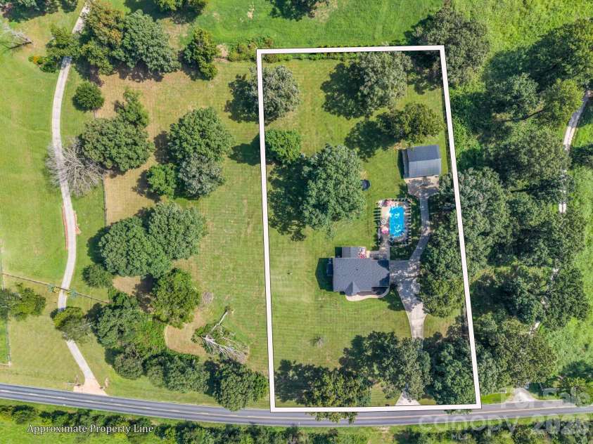 441 Whitaker Road, Shelby, NC 28152.  MLS# CAR4419701, YatesRealty ID 47913. 