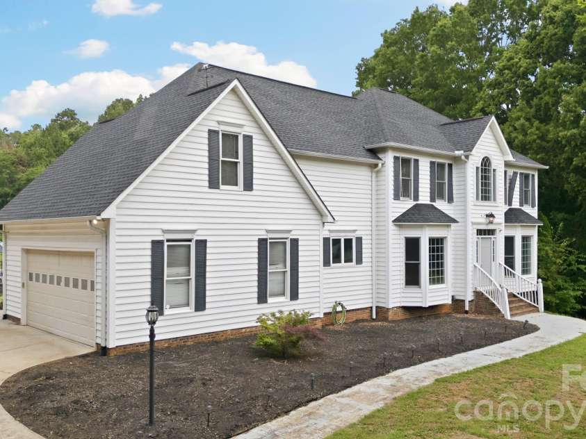 825 Timberlane Trail, Salisbury, NC 28147.  MLS# CAR4419833, YatesRealty ID 47914. 