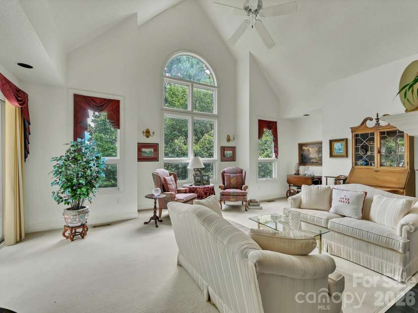 101 Valley Hill Drive, Hendersonville, NC 28791.  MLS# CAR4411747, YatesRealty ID 47915. 