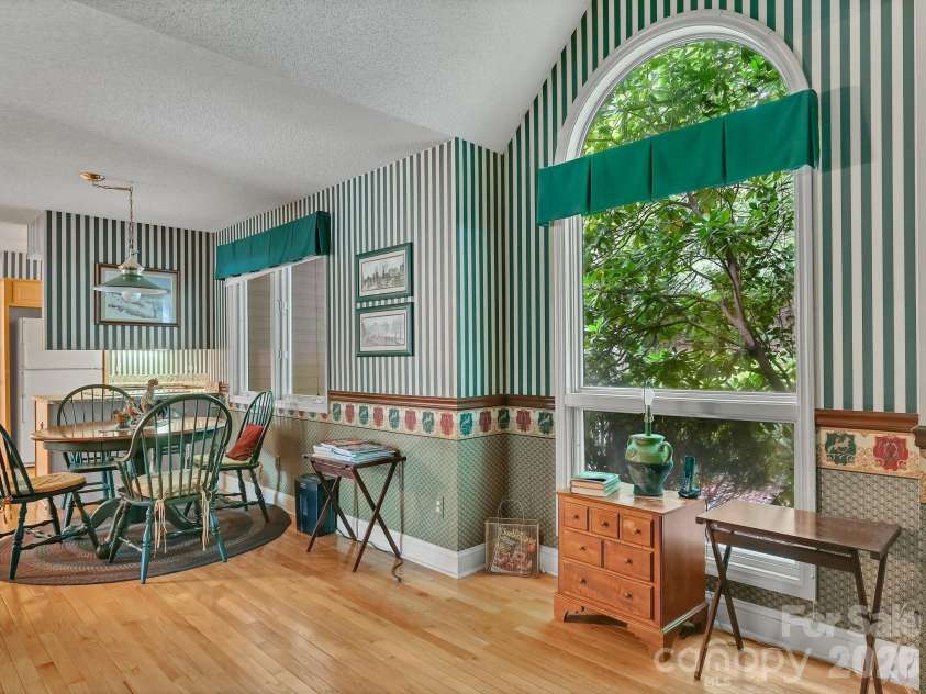 101 Valley Hill Drive, Hendersonville, NC 28791.  MLS# CAR4411747, YatesRealty ID 47915. 