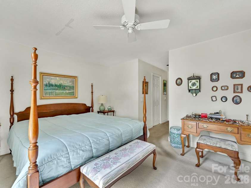 101 Valley Hill Drive, Hendersonville, NC 28791.  MLS# CAR4411747, YatesRealty ID 47915. 