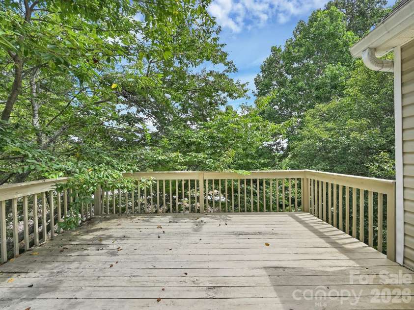 101 Valley Hill Drive, Hendersonville, NC 28791.  MLS# CAR4411747, YatesRealty ID 47915. 