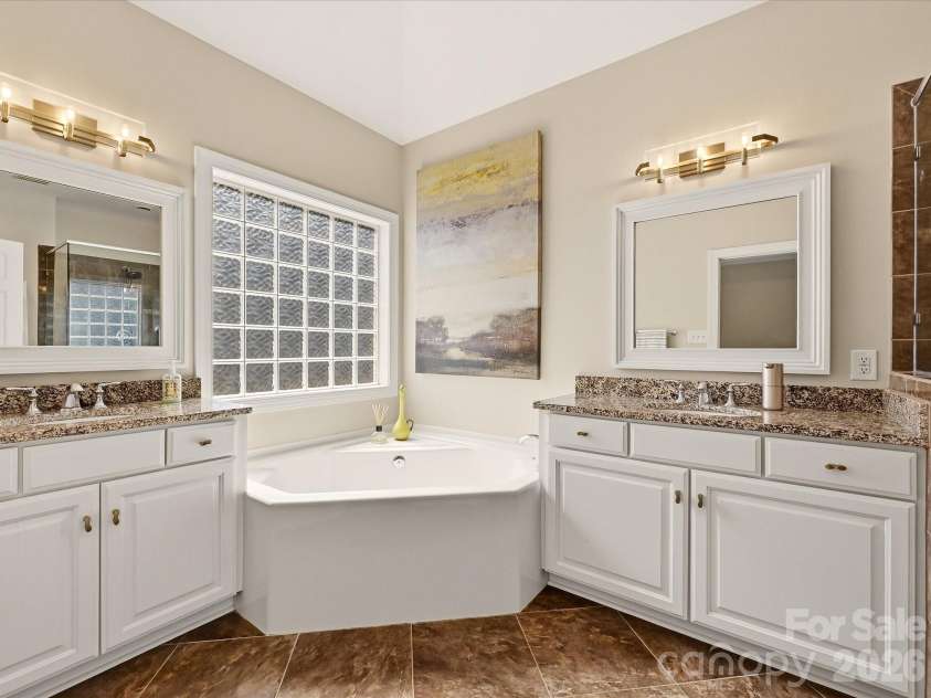 2801 Telefair Lane, Monroe, NC 28110.  MLS# CAR4418481, YatesRealty ID 47917. 
