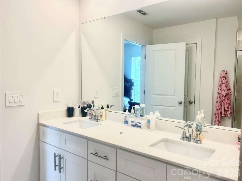 5021 Poplin Valley, Cherryville, NC 28021.  MLS# CAR4419741, YatesRealty ID 47918. Primary Bathroom with double sink