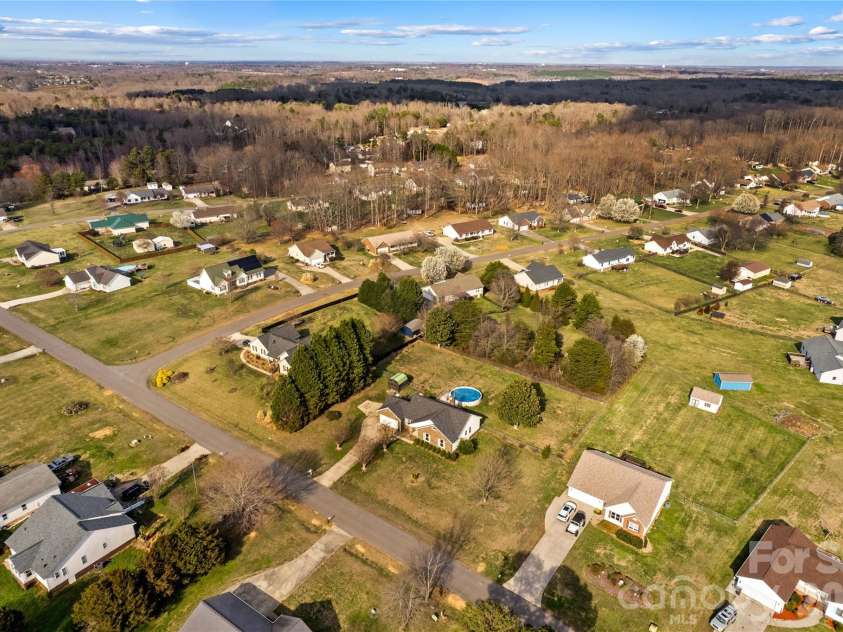 158 Rumple Hill Drive, Statesville, NC 28677.  MLS# CAR4355841, YatesRealty ID 4792. 