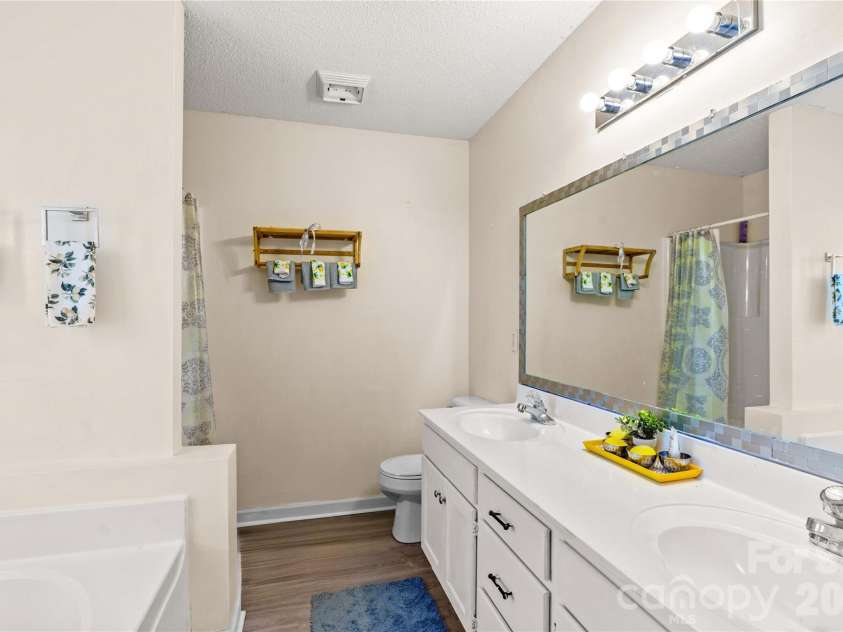 158 Rumple Hill Drive, Statesville, NC 28677.  MLS# CAR4355841, YatesRealty ID 4792. Primary Bathroom, Double Vanity