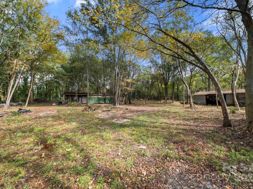 224 and 304 Bush Street, Gastonia, NC 28056.  MLS# CAR4317595, YatesRealty ID 4792. Outbuilding on 224 parcel