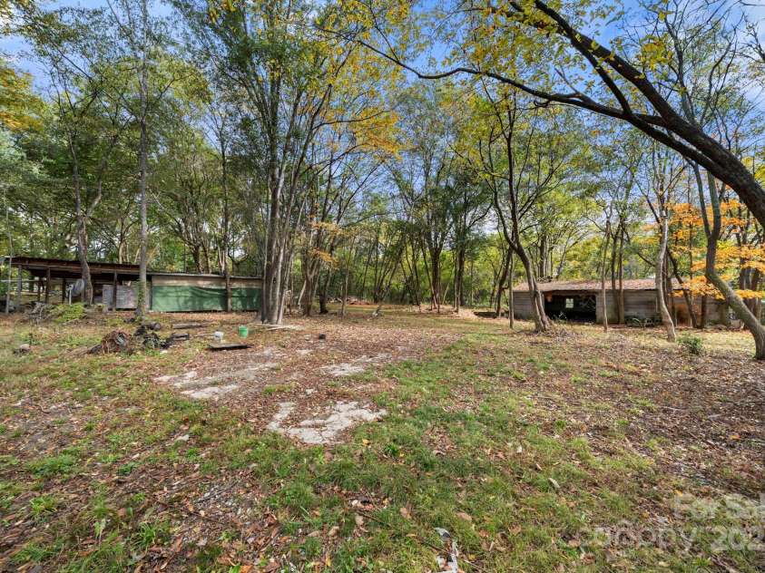 224 and 304 Bush Street, Gastonia, NC 28056.  MLS# CAR4317595, YatesRealty ID 4792. Outbuildings on 304 Bush