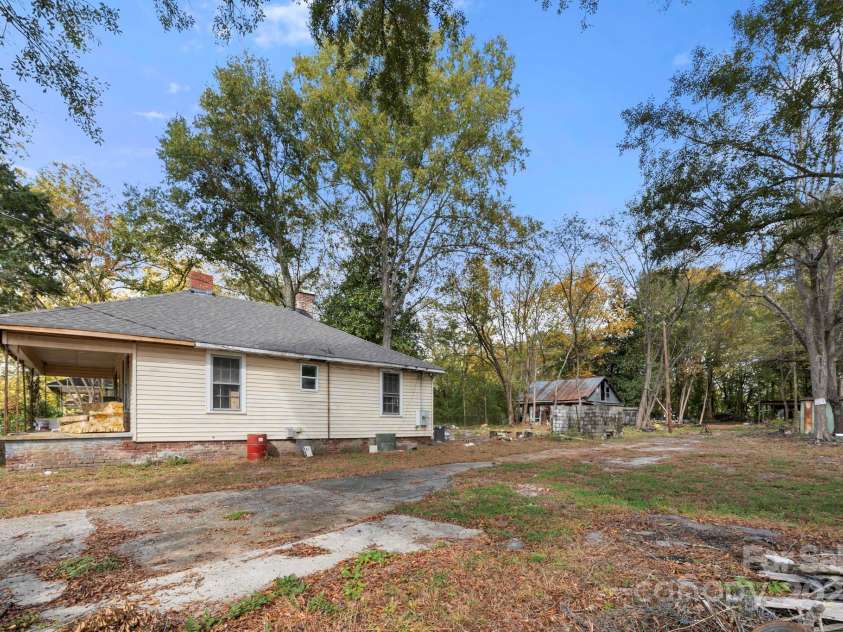 224 and 304 Bush Street, Gastonia, NC 28056.  MLS# CAR4317595, YatesRealty ID 4792. Side view - 224 Bush St property