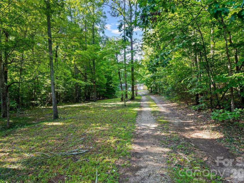 1475 Smith Woods Lane, Hickory Grove, SC 29717.  MLS# CAR4415892, YatesRealty ID 47920. 