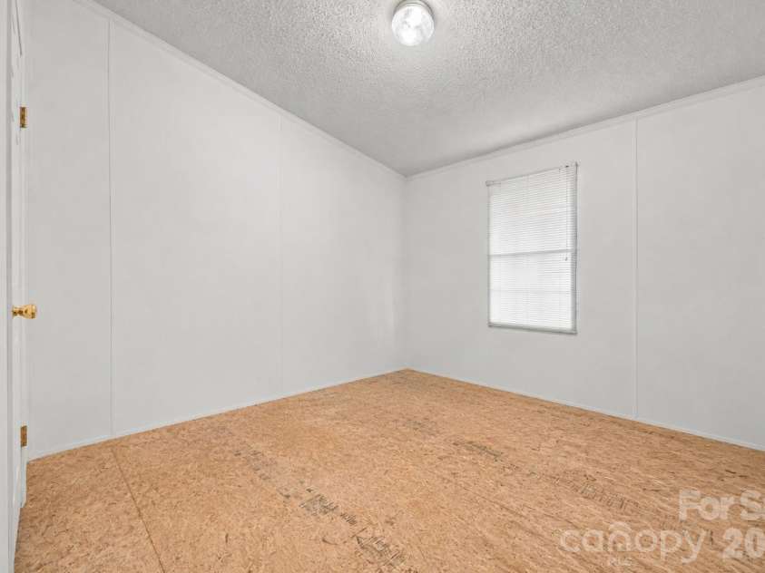 1475 Smith Woods Lane, Hickory Grove, SC 29717.  MLS# CAR4415892, YatesRealty ID 47920. 
