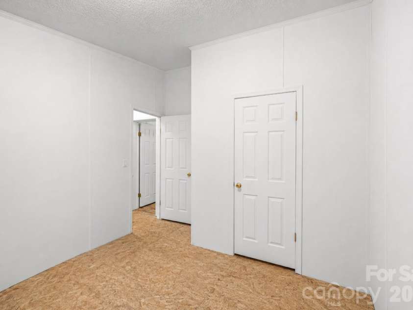 1475 Smith Woods Lane, Hickory Grove, SC 29717.  MLS# CAR4415892, YatesRealty ID 47920. 