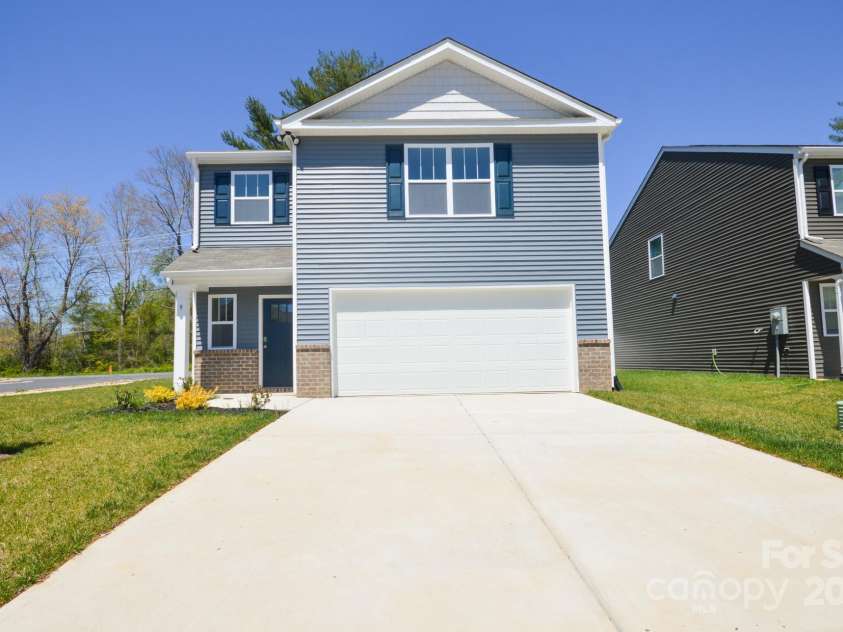 25 Caroline Valley Lane, Hendersonville, NC 28792.  MLS# CAR4321965, YatesRealty ID 47920. Photos are representative