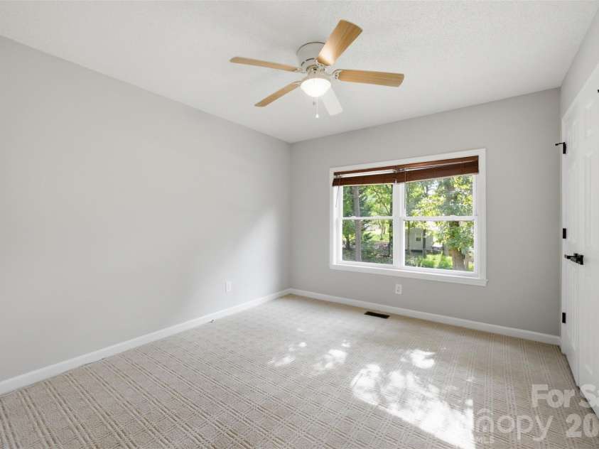 1297 Creekview Drive, Gastonia, NC 28052.  MLS# CAR4418917, YatesRealty ID 47921. 