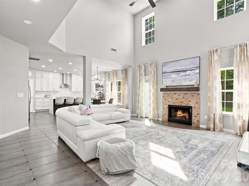 5909 Parkstone Drive, Matthews, NC 28104.  MLS# CAR4419863, YatesRealty ID 47922. 