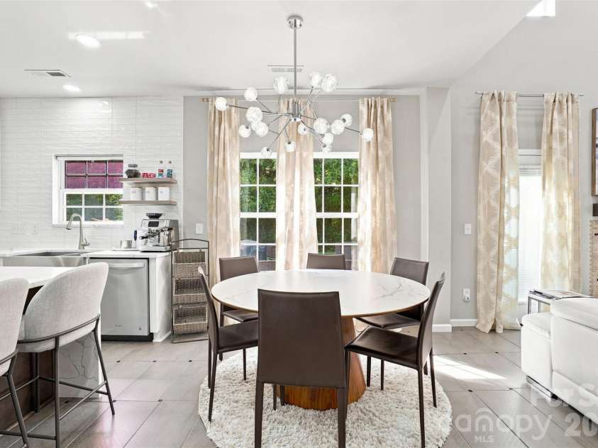 5909 Parkstone Drive, Matthews, NC 28104.  MLS# CAR4419863, YatesRealty ID 47922. 