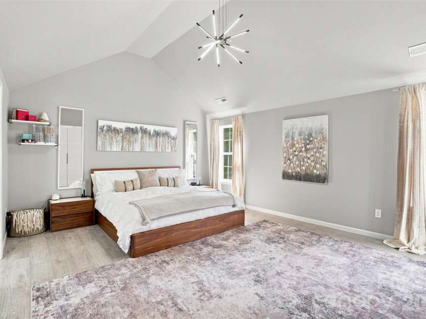 5909 Parkstone Drive, Matthews, NC 28104.  MLS# CAR4419863, YatesRealty ID 47922. 