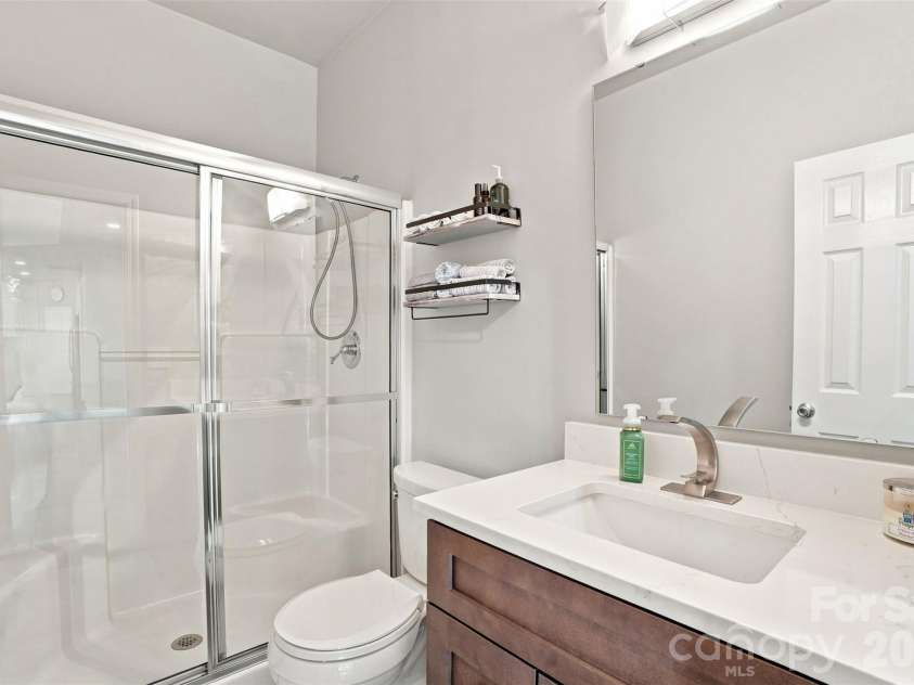 5909 Parkstone Drive, Matthews, NC 28104.  MLS# CAR4419863, YatesRealty ID 47922. 