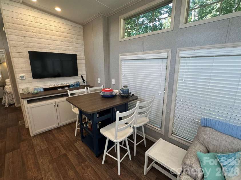 160 Grand View Drive, New London, NC 28127.  MLS# CAR4418157, YatesRealty ID 47924. 