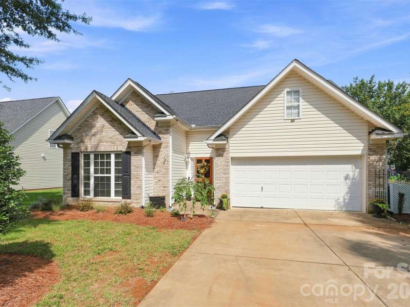 3017 Enderbury Drive, Indian Trail, NC 28079.  MLS# CAR4418271, YatesRealty ID 47927. 