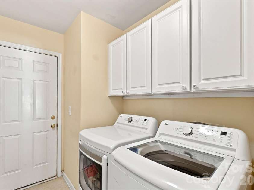 3017 Enderbury Drive, Indian Trail, NC 28079.  MLS# CAR4418271, YatesRealty ID 47927. 