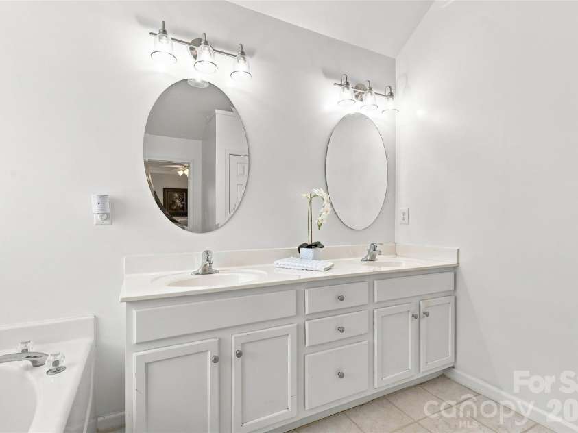 3017 Enderbury Drive, Indian Trail, NC 28079.  MLS# CAR4418271, YatesRealty ID 47927. 