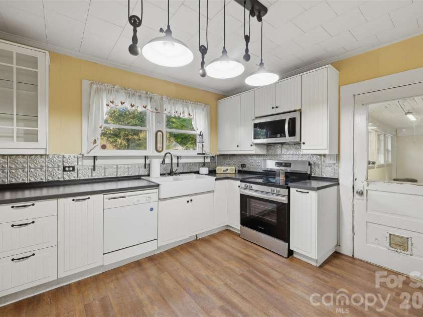 4156 Rocky Springs Road, Hiddenite, NC 28636.  MLS# CAR4420463, YatesRealty ID 47928. 