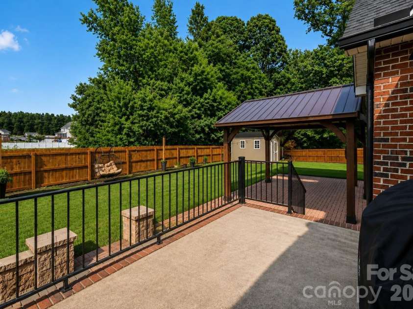 2013 Buckthorn Court, Gastonia, NC 28056.  MLS# CAR4418859, YatesRealty ID 47929. 