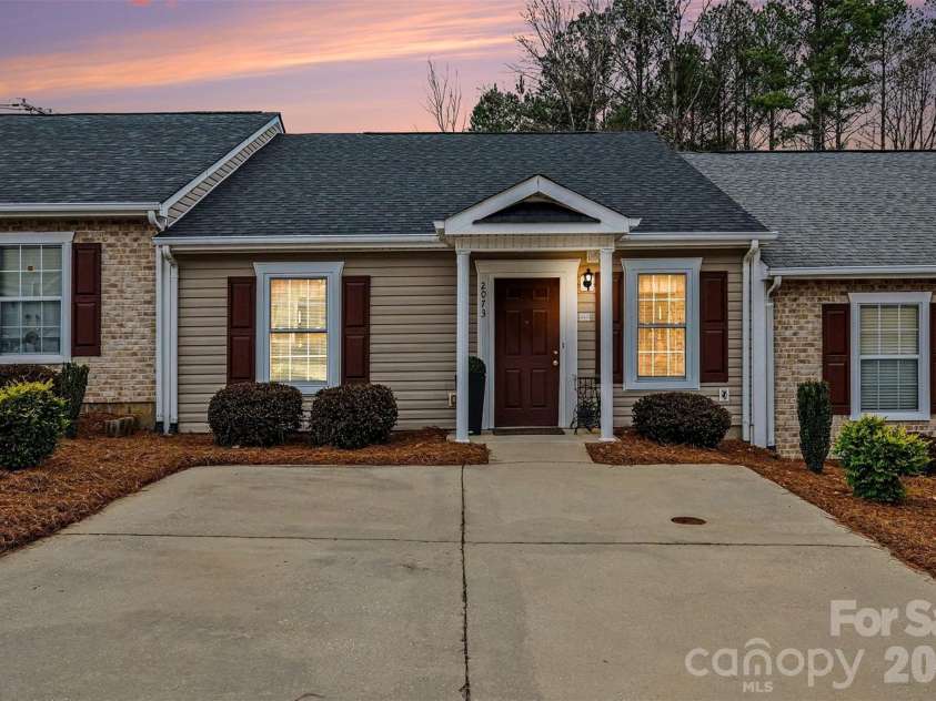 2073 Pin Oak Place, Cramerton, NC 28032.  MLS# CAR4336904, YatesRealty ID 4793. 